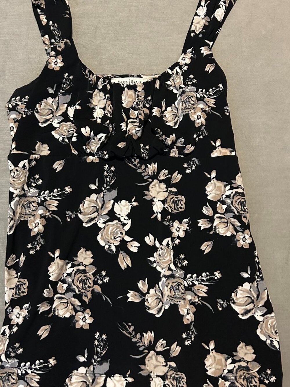 WHITE HOUSE BLACK MARKET Neutral Floral Pleated Knot Tank Top Size S
